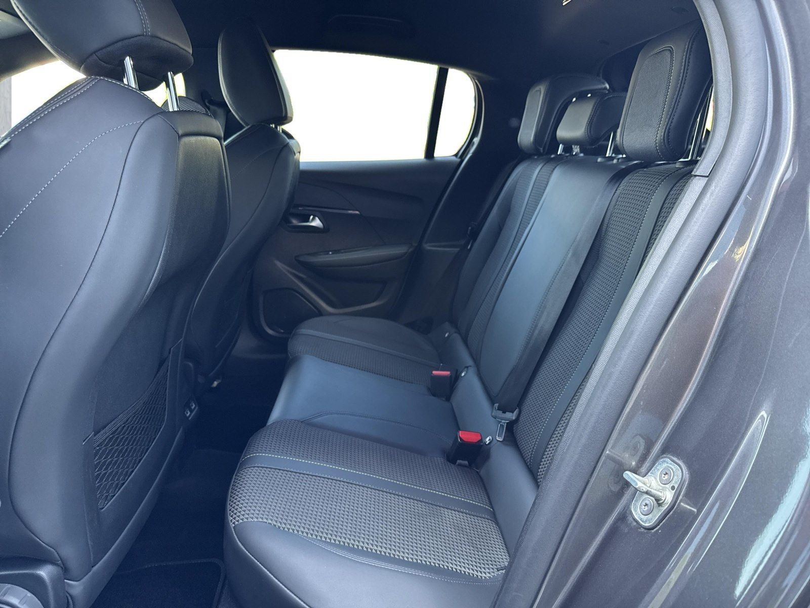 Peugeot 208 GT Line - Samsaru's Car Outlet
