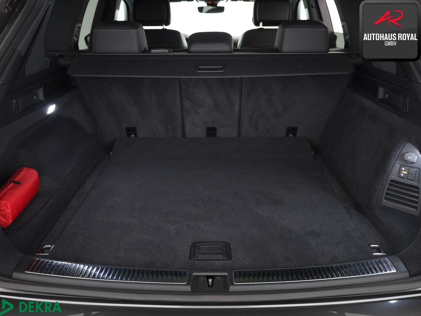 Volkswagen Touareg 3.0 TDI 4M R LINE 360°,SITZKLIMA,KEYLESS