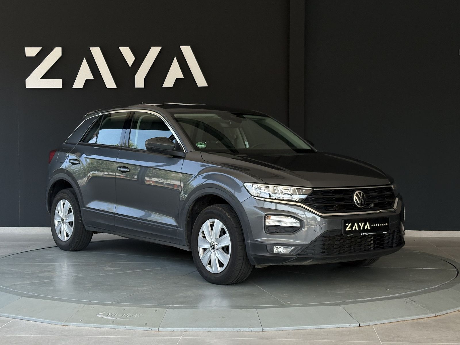 Volkswagen T-Roc 2.0 TDI - Samsaru's Car Outlet