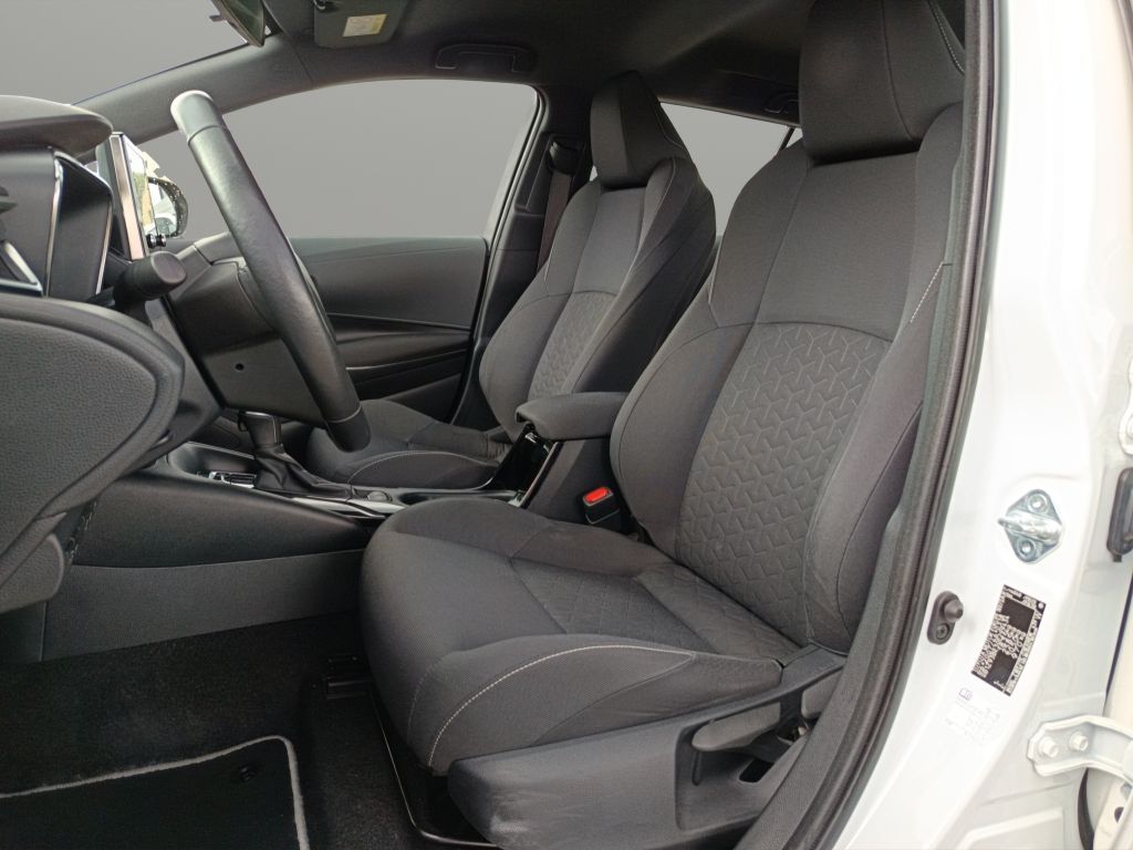 Toyota Corolla 1.8 Hybrid - Samsaru's Car Outlet