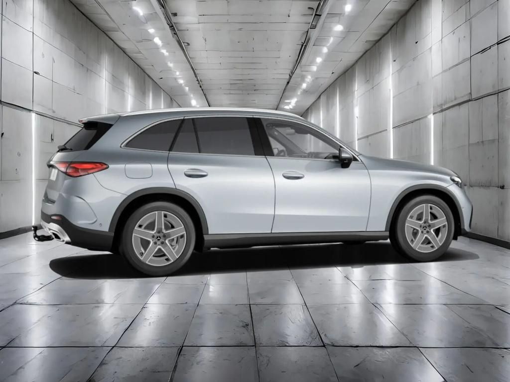 Mercedes-Benz GLC 300 d 4M AMG+AMBIENTE+DISTRO+MEMORY+MBUX+AHK