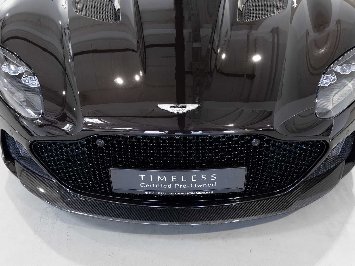 Aston Martin DBS Superleggera Volante -Berwick Bronze-
