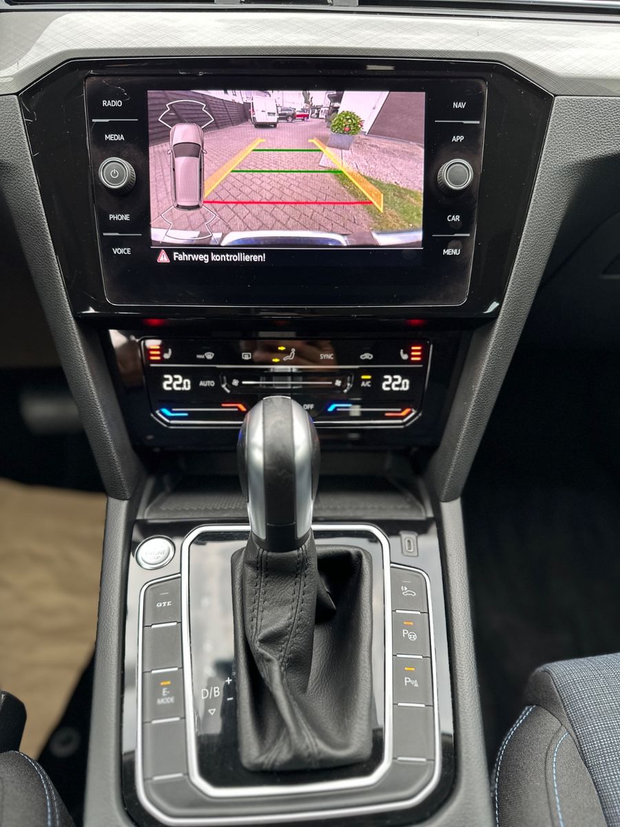 Volkswagen Passat Variant GTE 1.4 TSI Hybrid - Samsaru's Car Outlet