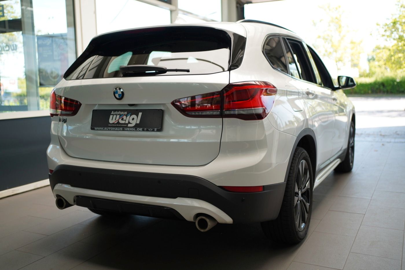 BMW X1 Sport Line xDrive - Samsaru's Car Outlet