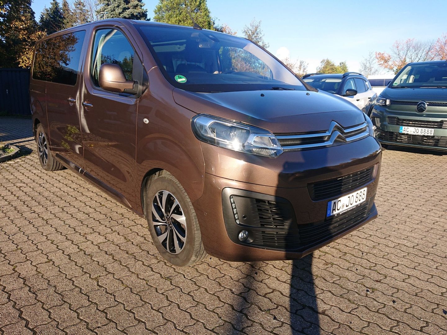 Citroën Spacetourer M BlueHDi 180 EAT8 Shine 8-Sitzer AH