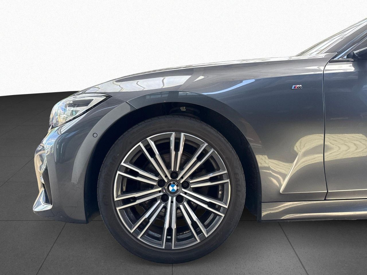 BMW 320d Touring xDrive M Sport - Samsaru's Car Outlet