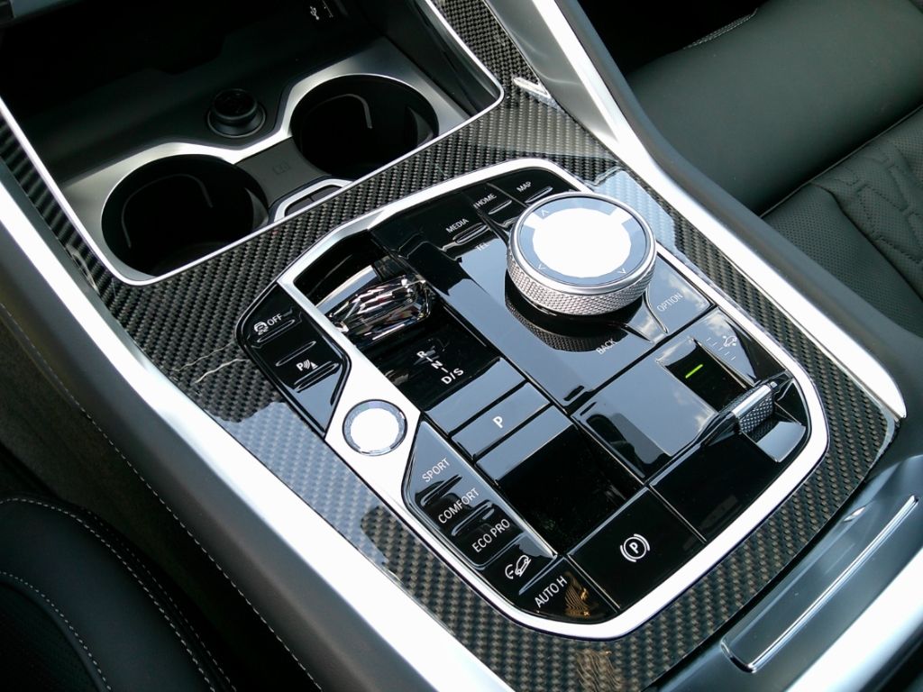 BMW X6 xDrive40d M Sport Pro AHK PanoGD Massage Voll