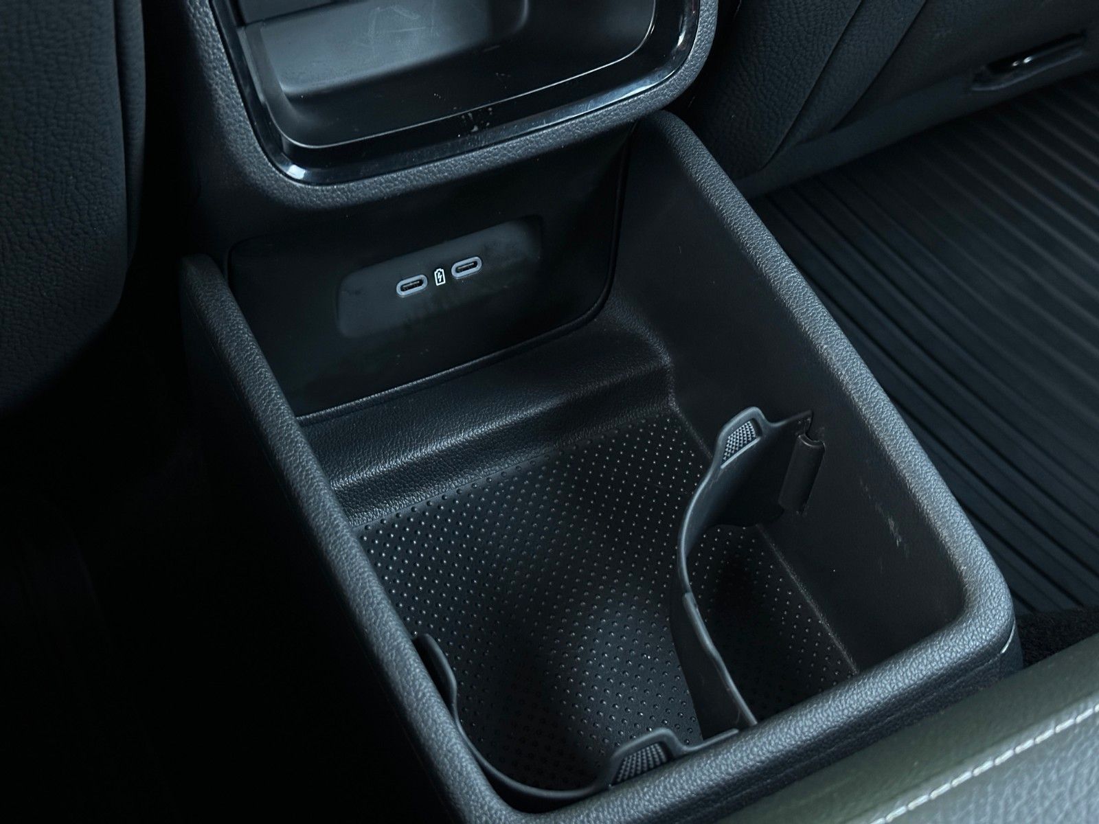 Skoda 204PS 4x4 DSG Sportline NAVI KAMERA eHK LM18"AHK