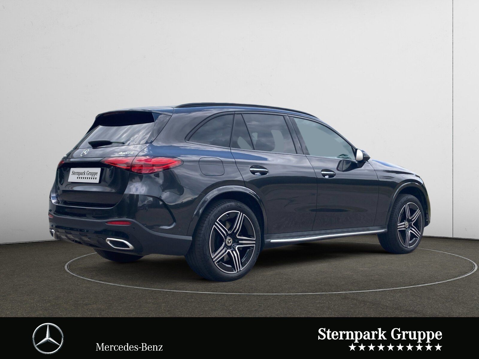 Mercedes-Benz GLC 300 e 4M AMG Premium Plus +AHK+Pano+DIST+20"