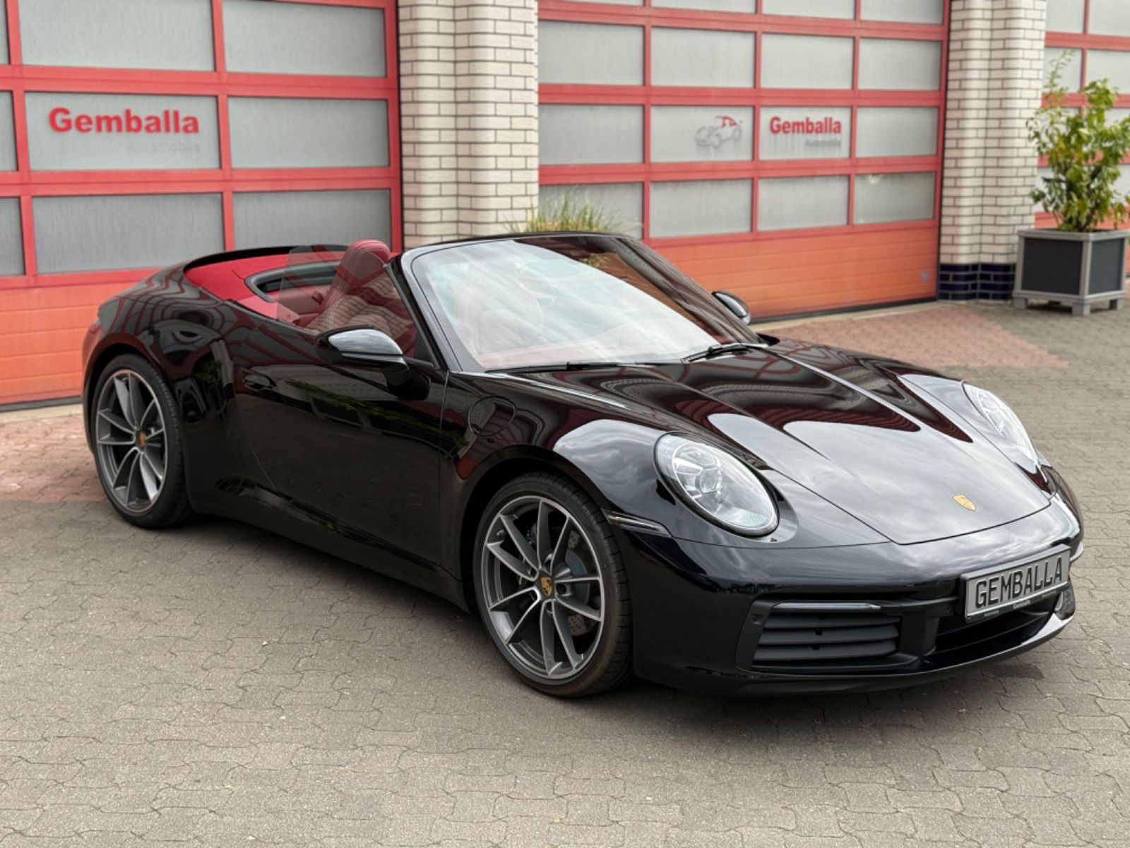 Porsche 911 992 CARRERA 4 CABRIOLET, SPORTABGAS, CHRONO