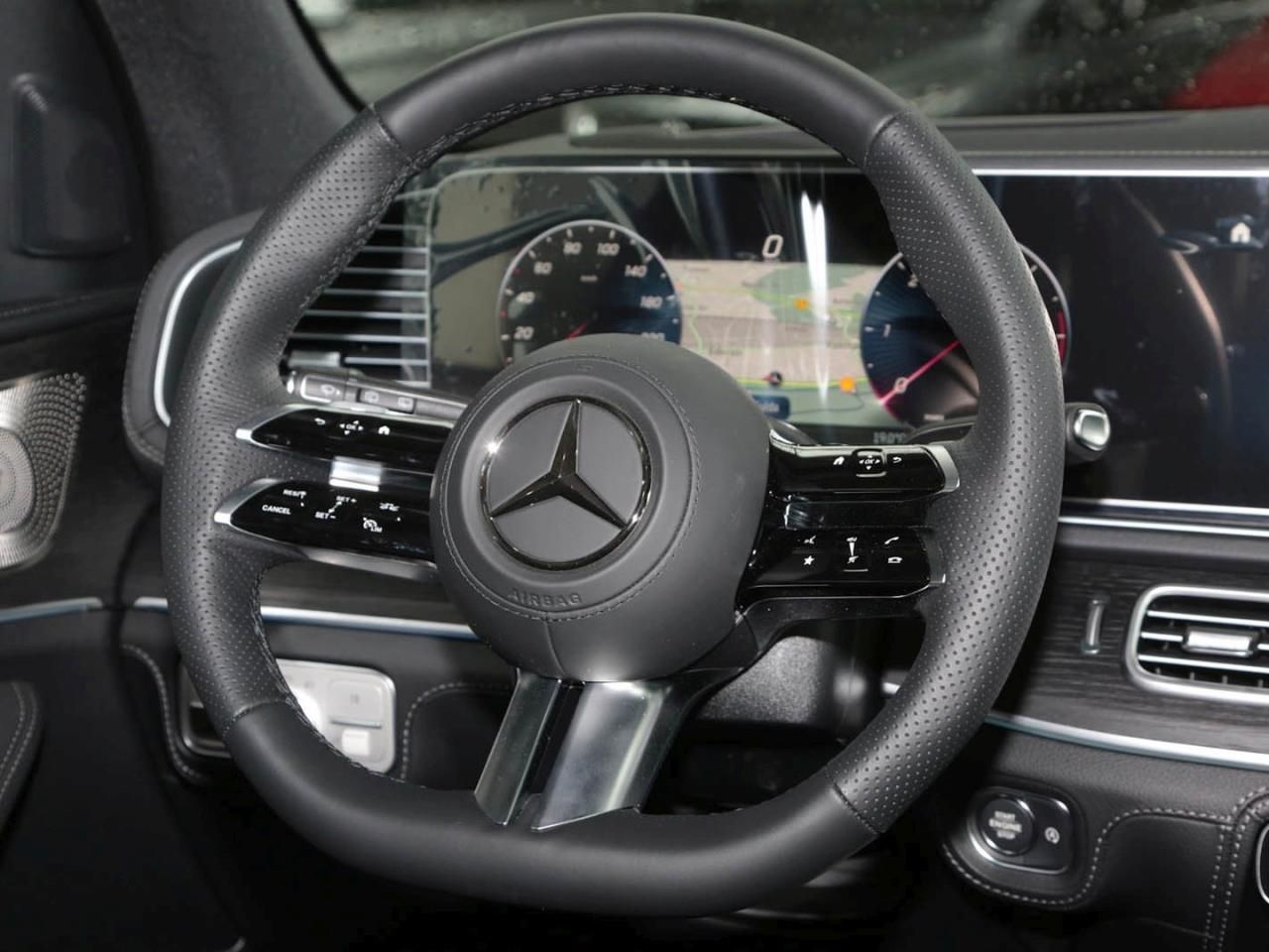 Mercedes-Benz GLE 450 d 4MATIC AMG Night Airmatic Distronic AH