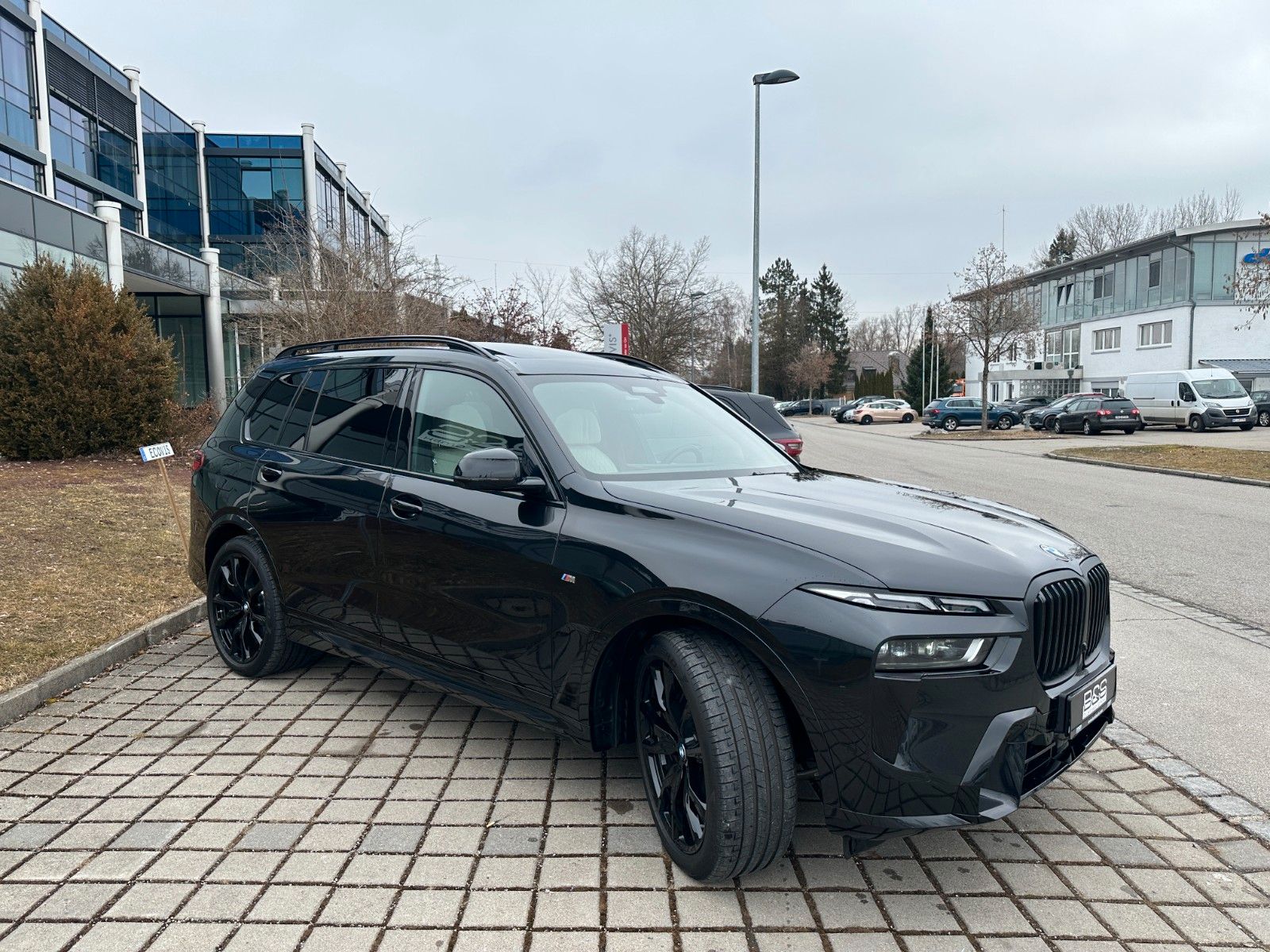 BMW X7 xDr 40d M Sport Pro|Aktivlenk|SkyL|AHK|BEIGE|