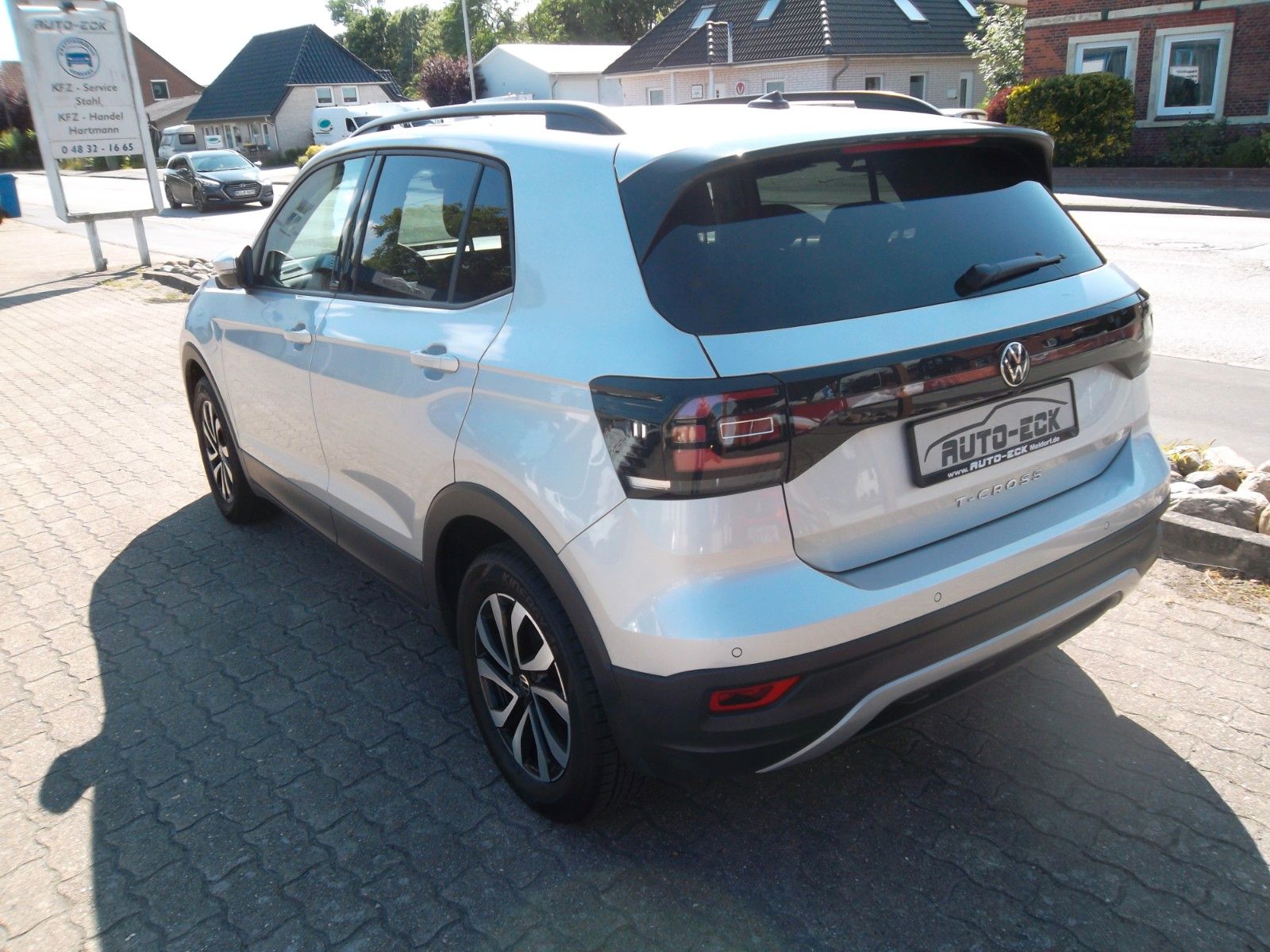 Volkswagen T-Cross 1.0 ACTIVE - Samsaru's Car Outlet