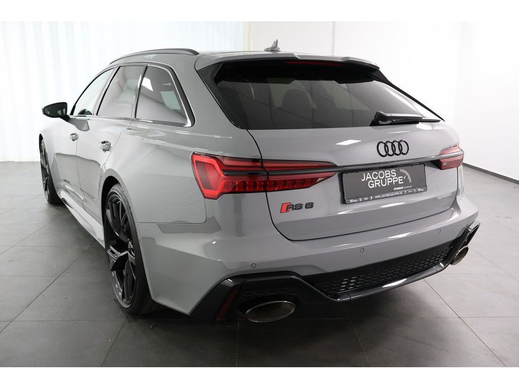 Audi RS 6 Avant 4.0 TFSI quattro Performance Matrix,P