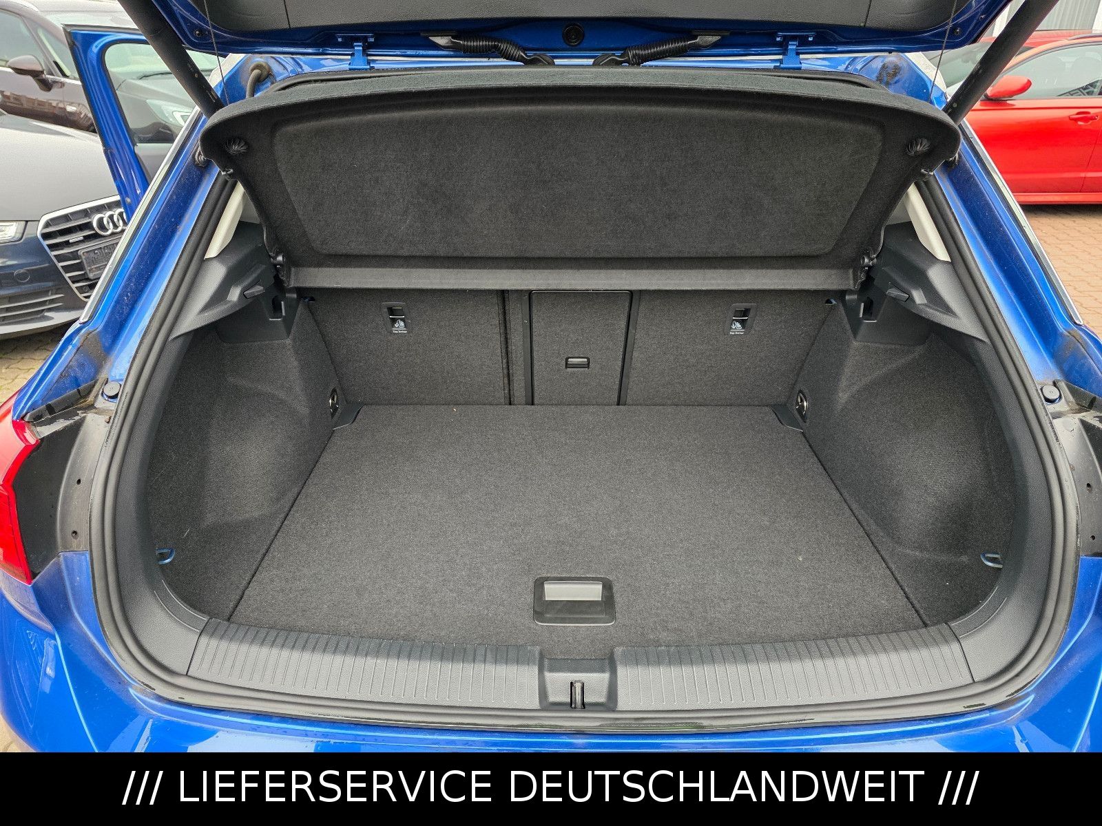 Volkswagen T-Roc 1.5 Active - Samsaru's Car Outlet
