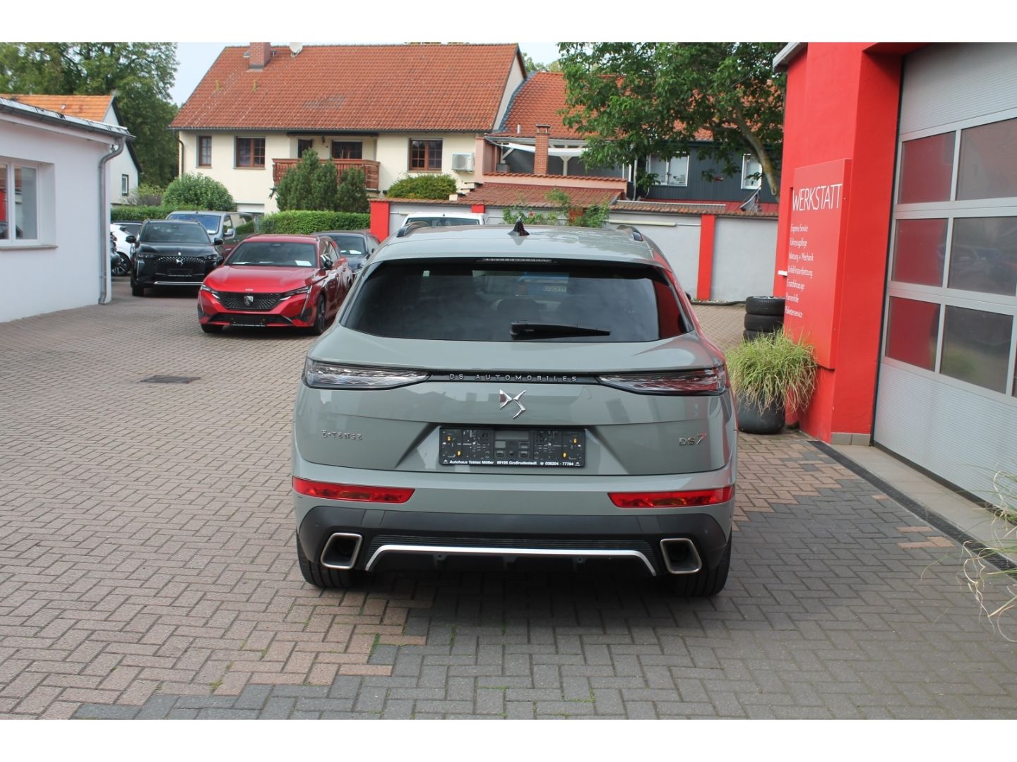 DS Automobiles DS7 E-Tense225 Opera Hybrid Pano AHK Leder Matri