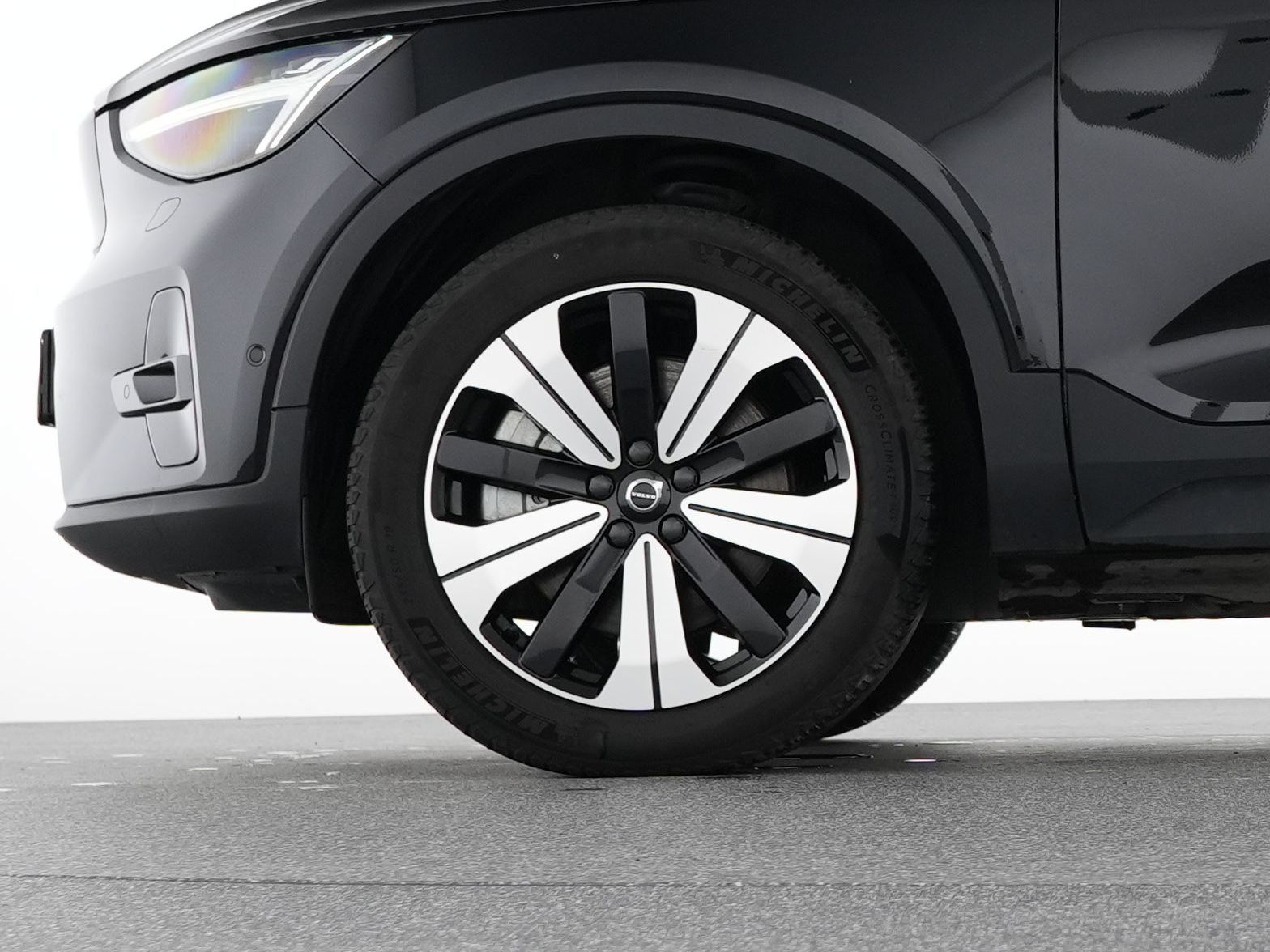 Volvo XC40 Recharge Ultimate - Samsaru's Car Outlet