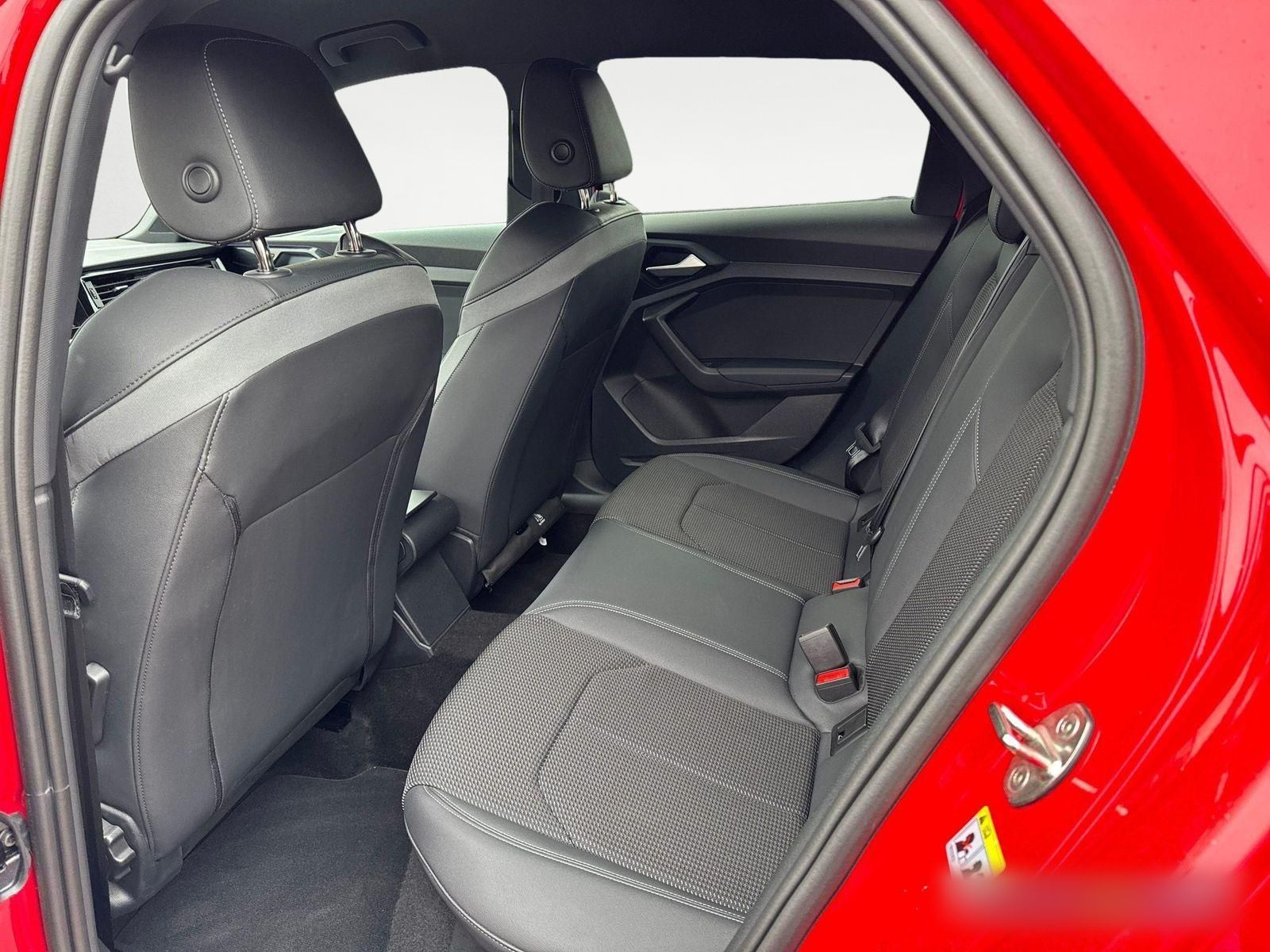 Audi A1 allstreet 35 TFSI - S line - Samsaru's Car Outlet