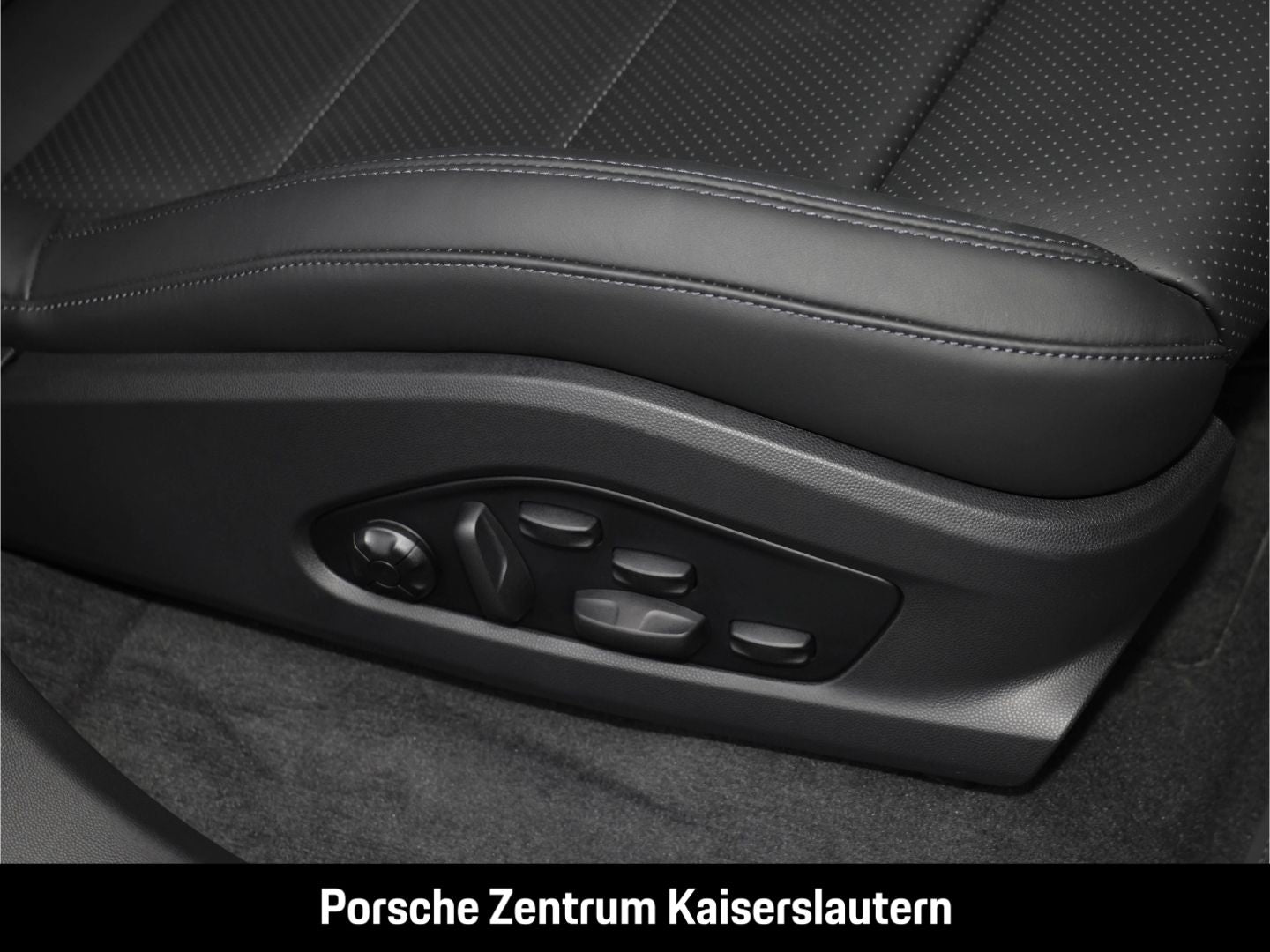 Porsche Macan 4 BOSE Surround-View Panorama LED-Matrix