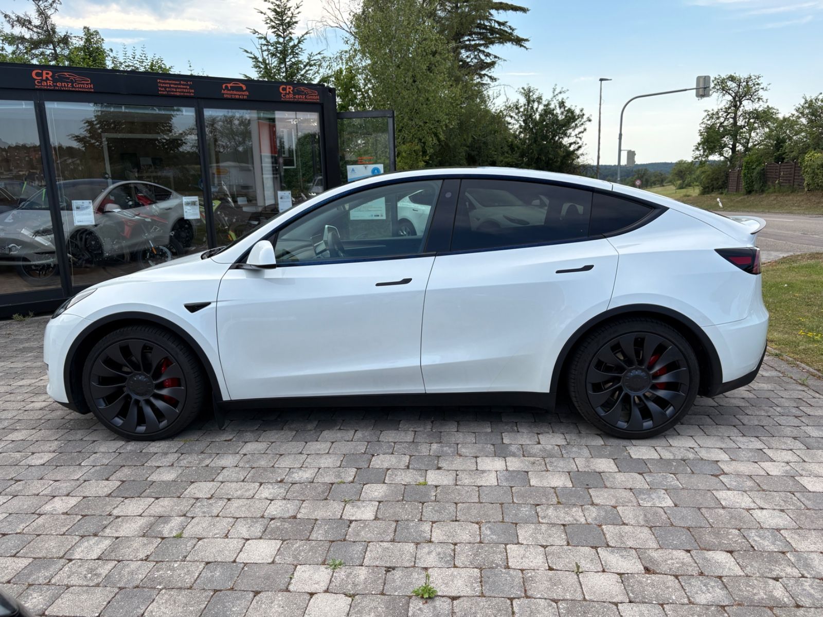 Tesla Model Y Performance Dual AWD