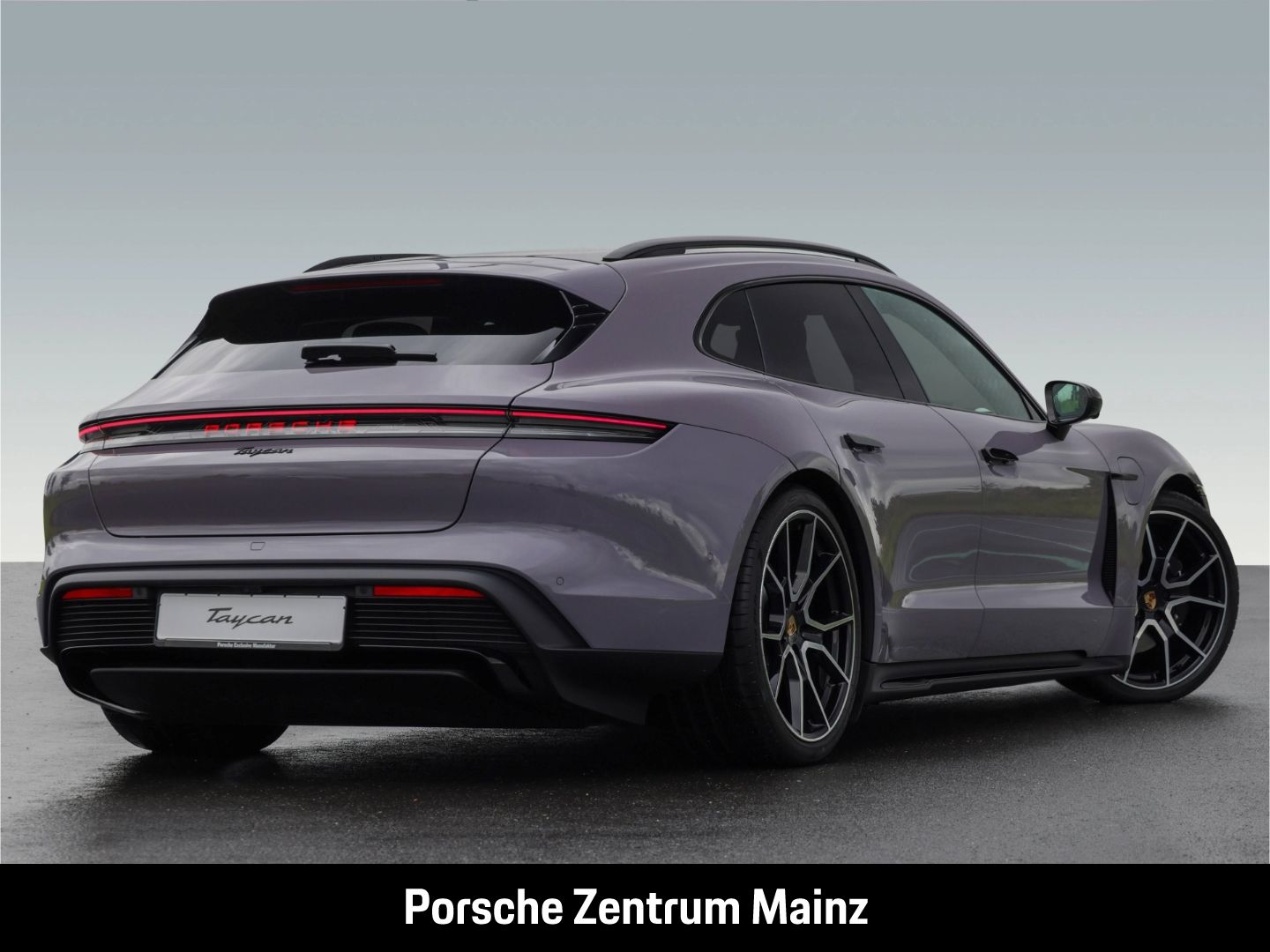 Porsche Taycan Sport Turismo UPE:154.000€,Beifahrerdispl
