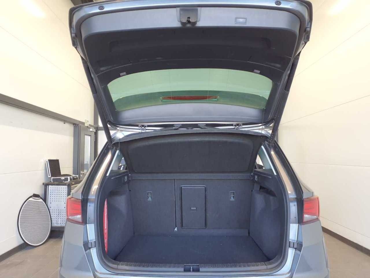 Seat Ateca FR 2.0 TSI DSG 4Drive AHK+BEATS+PANO+elHK