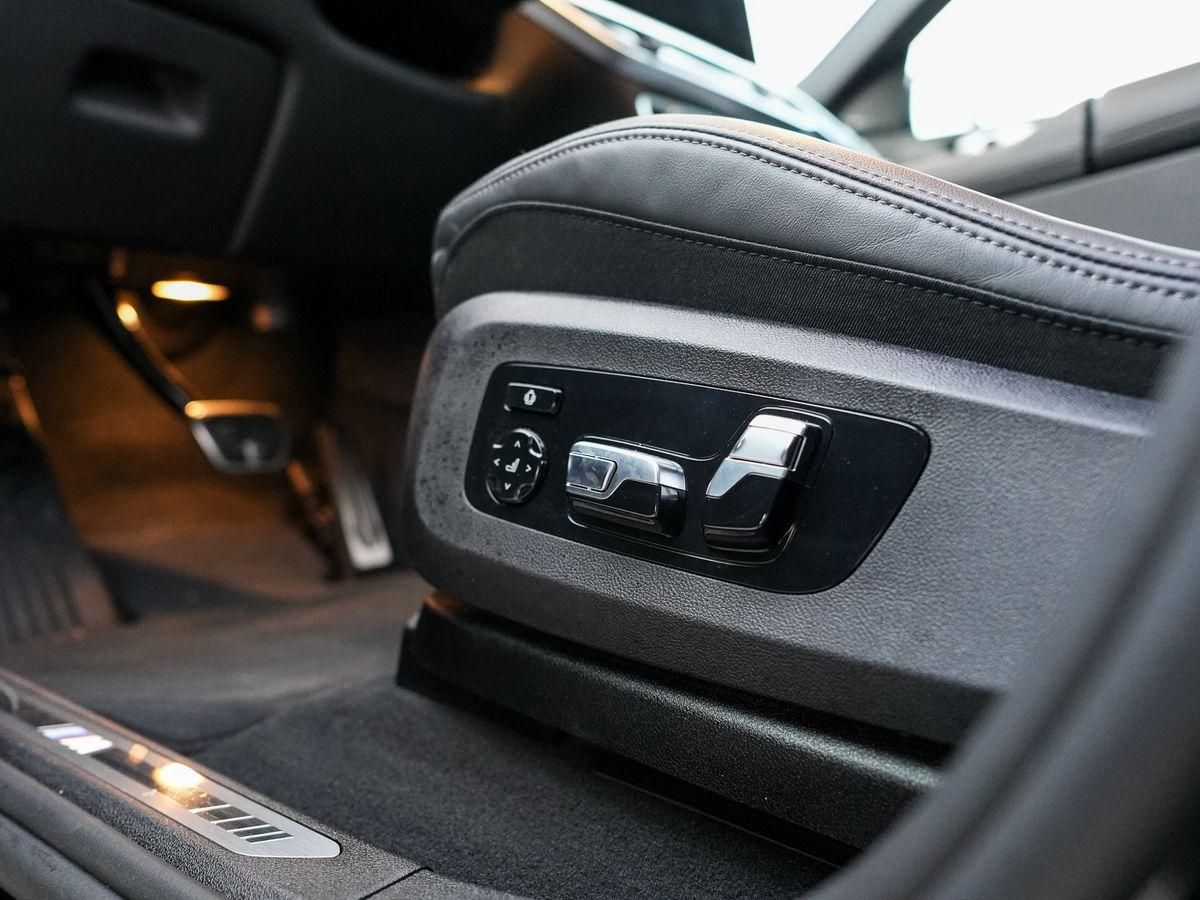 BMW X6 xDrive30d M-SportPRO 22 ACC PANO 2-ALuft 360
