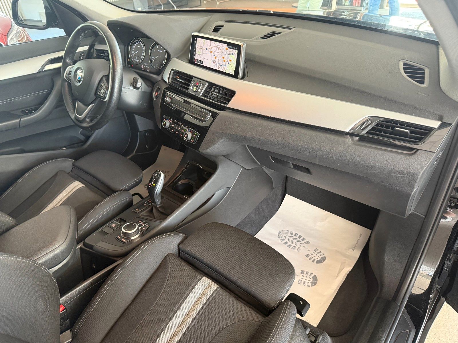 BMW X1 xDrive 18d Advantage - Samsaru's Car Outlet