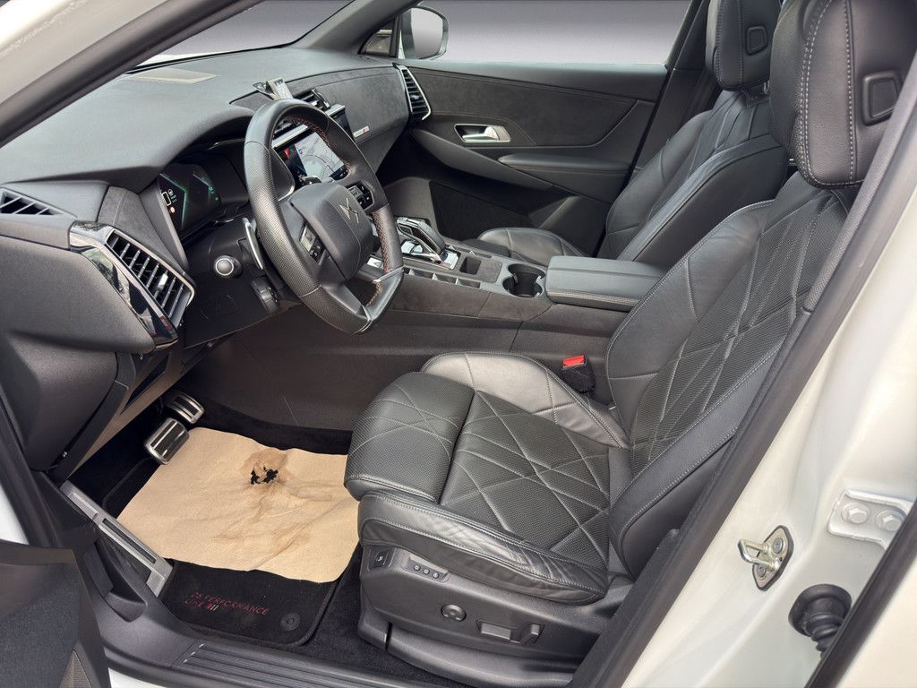 DS Automobiles DS 7 Crossback E-Tense 300 4x4 Perform. Line