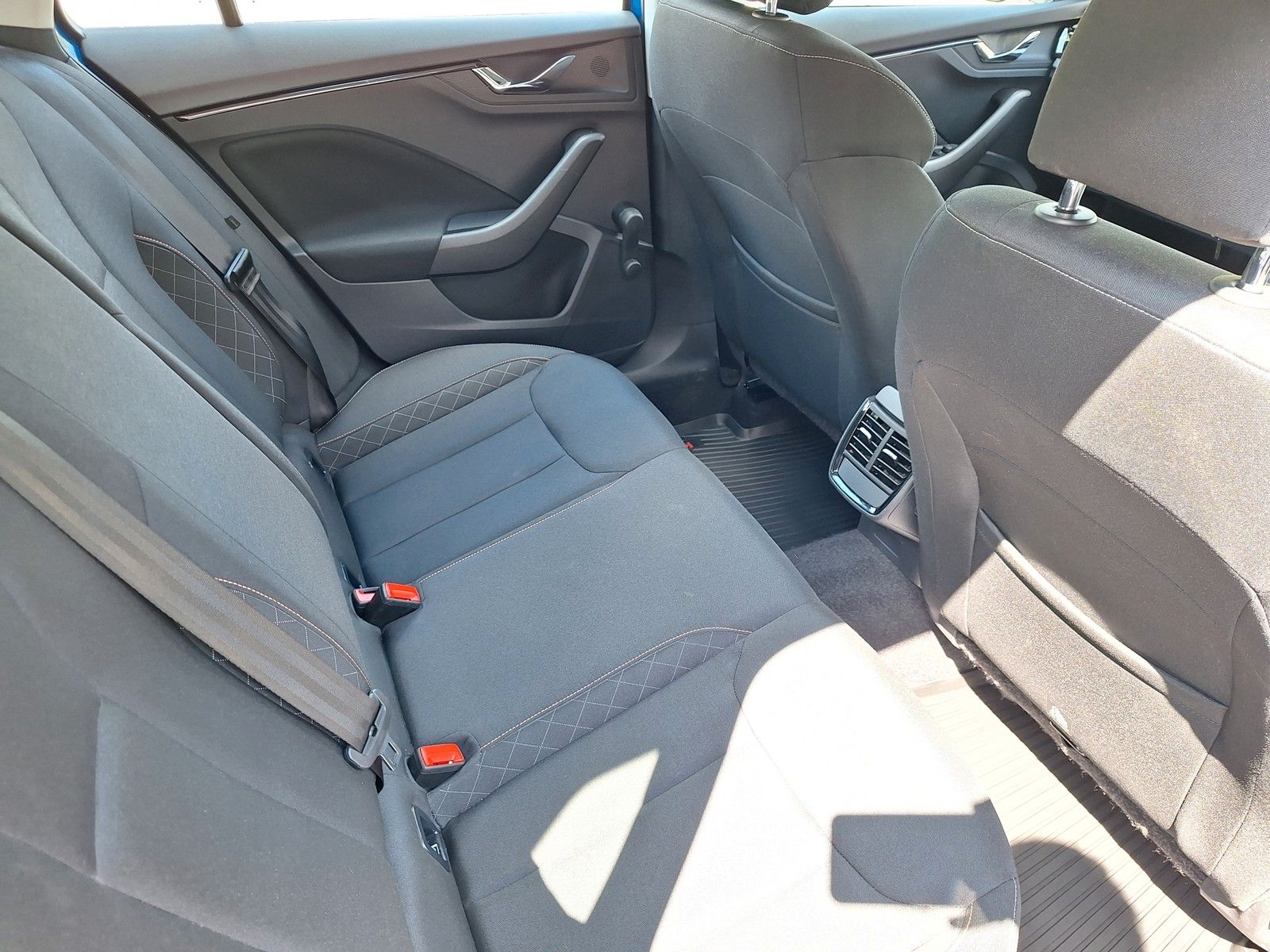 Skoda Kamiq Ambition 1.0 TSI - Samsaru's Car Outlet