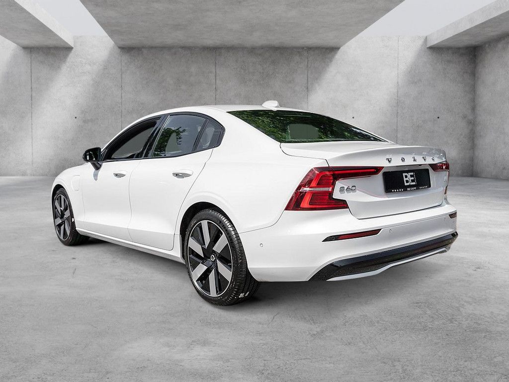 Volvo S60 T8 AWD Ultimate Dark AWD HUD 360° B&W PANO