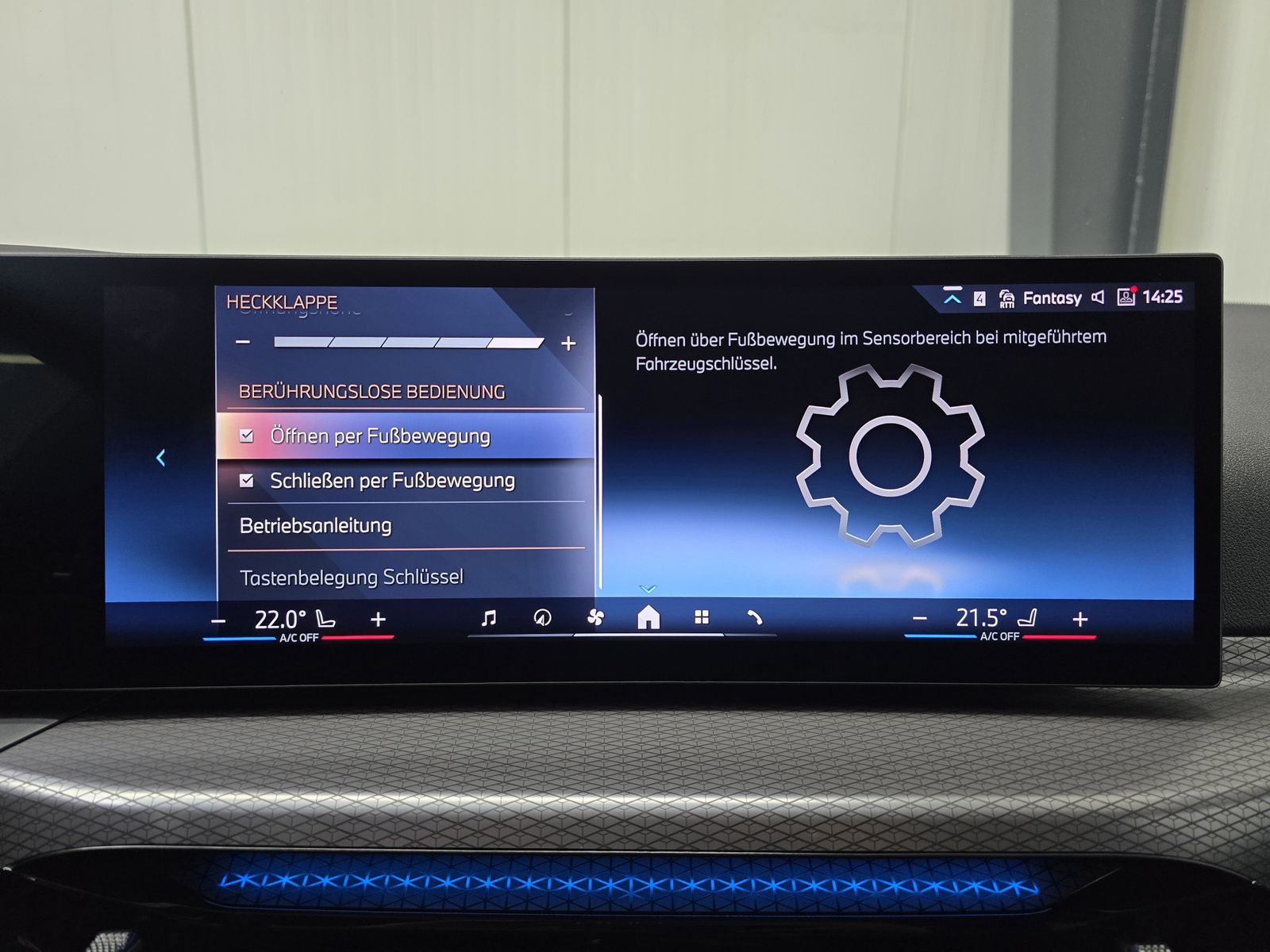 BMW 320i LCI II M Sport *19 Zoll*HuD*AHK*360*