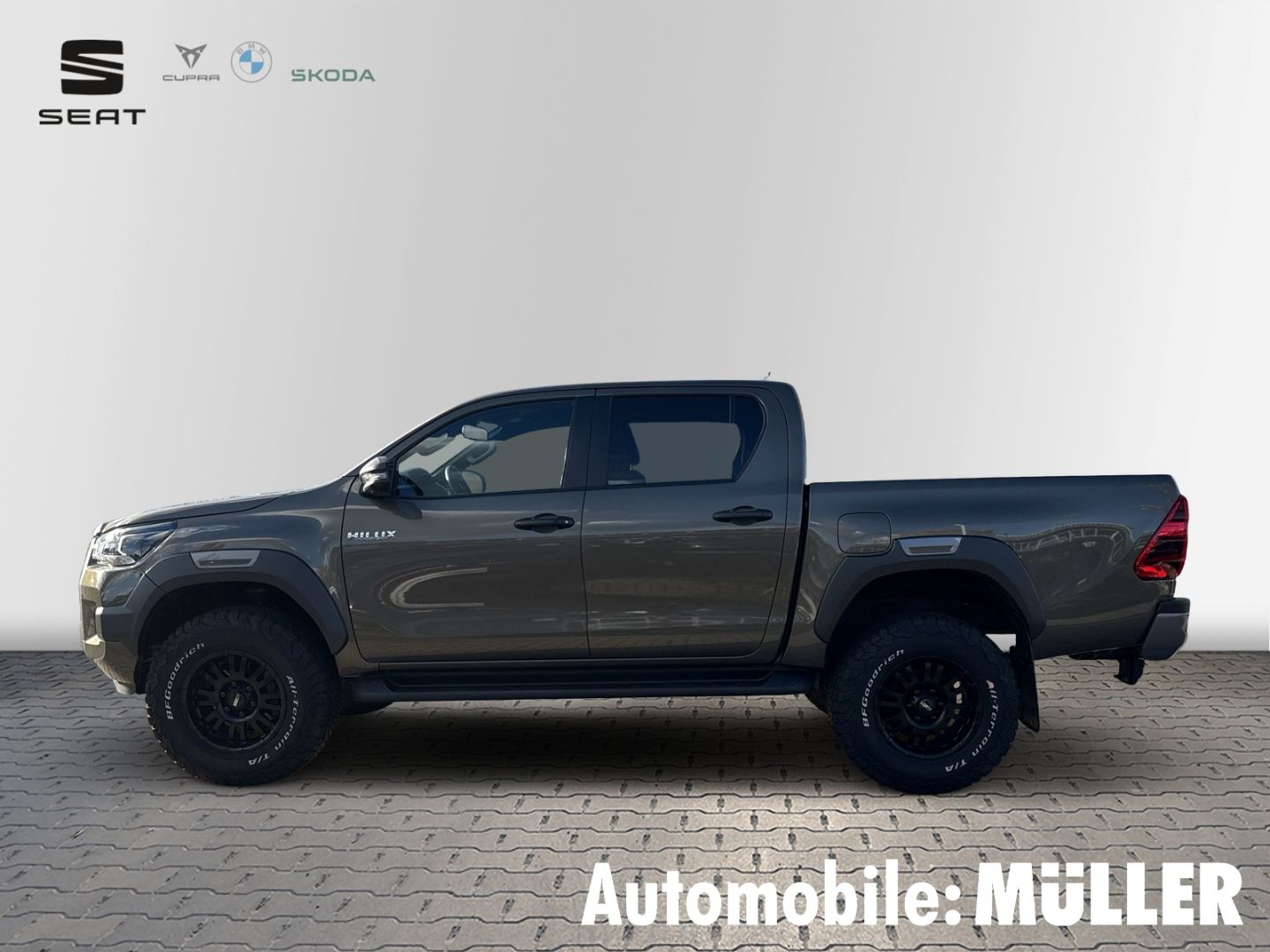 Toyota Hilux 2.8 D-4D Double Cab Invincible 4x4 BFGoodr