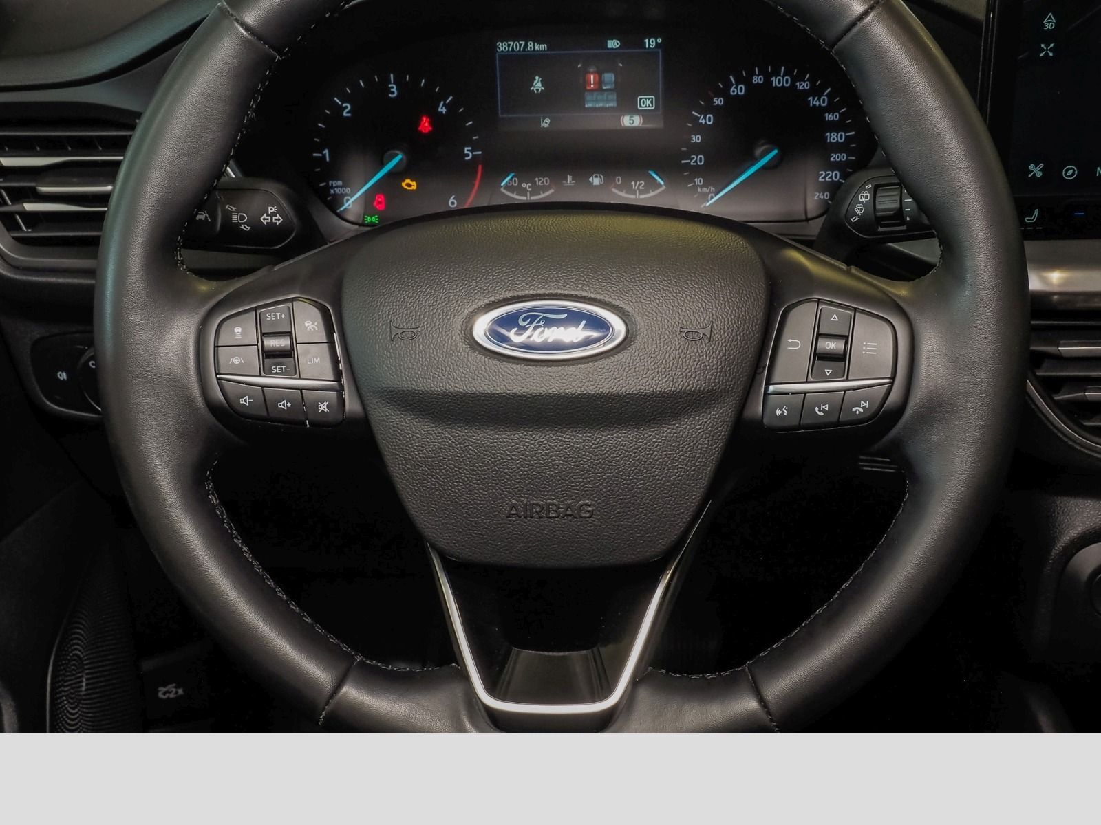 Ford Focus Turnier 1.5 EcoBlue Aut. Titanium-Audio Na