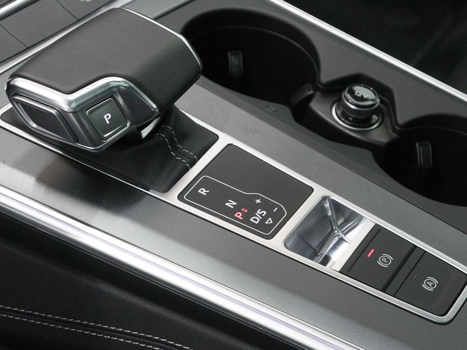Audi A6 Avant 45 TFSI Q - Samsaru's Car Outlet