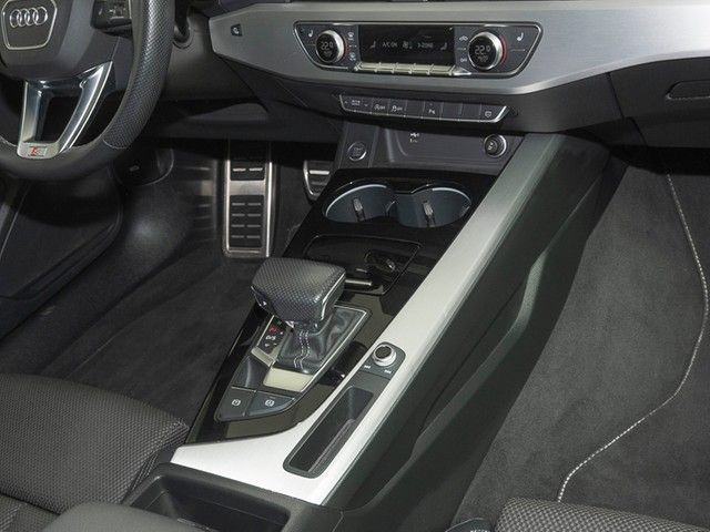 Audi A4 Avant 35 TDI S-tronic S line - Samsaru's Car Outlet