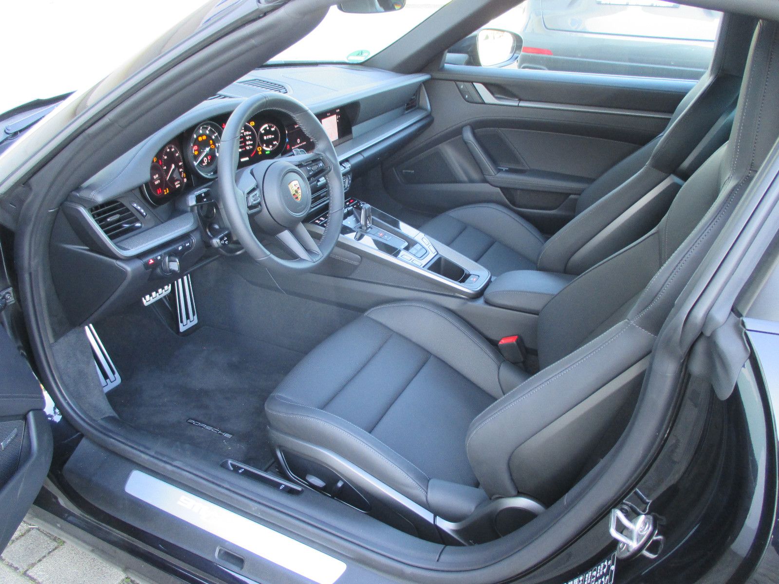 Porsche 992/911 Targa 4 - Samsaru's Car Outlet