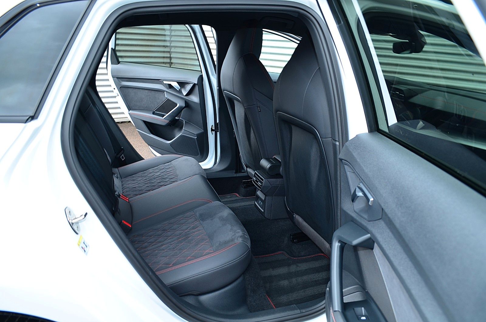 Audi A3 SB 40 TFSI e S.line - Samsaru's Car Outlet