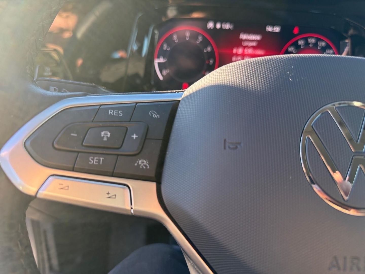 Volkswagen Golf Variant 8 VIII Life 1.0 eTSI - Samsaru's Car Outlet