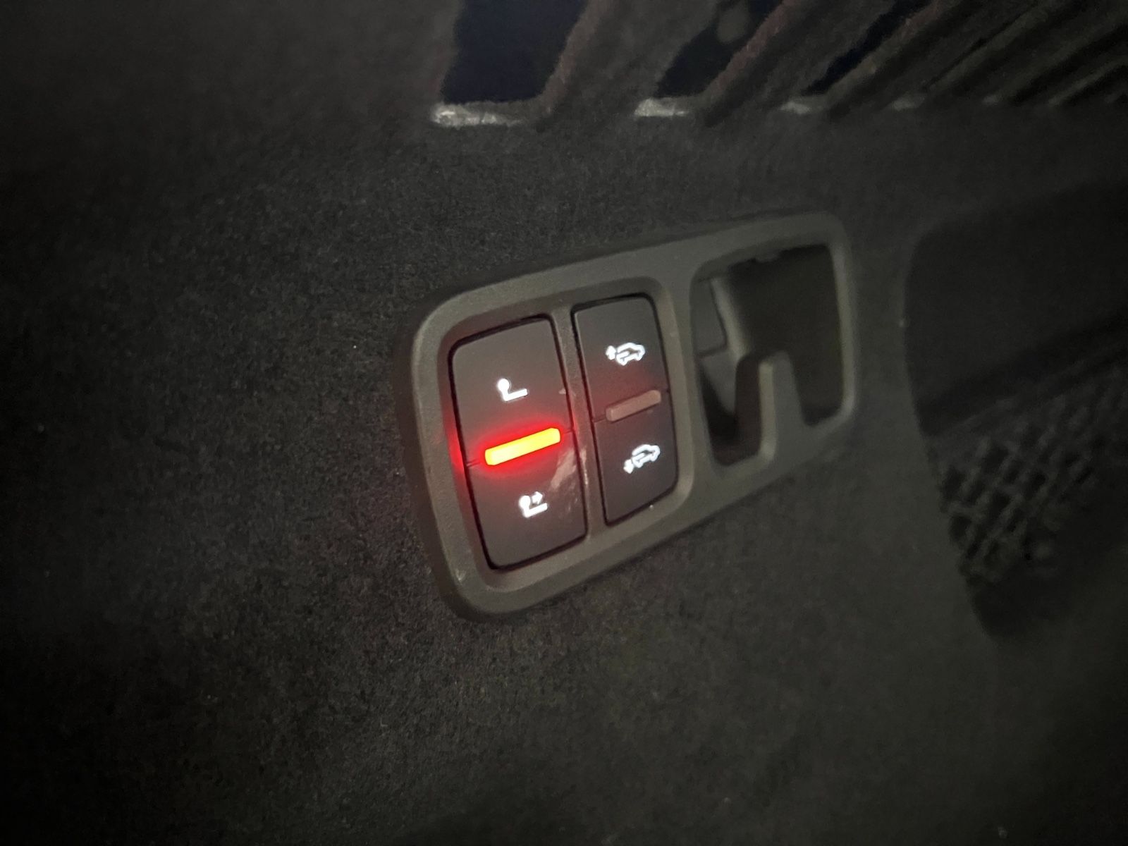 Audi RSQ8 /MATRIX/SITZKLIMA/23-ALU/PANO/HUD/B&Q/