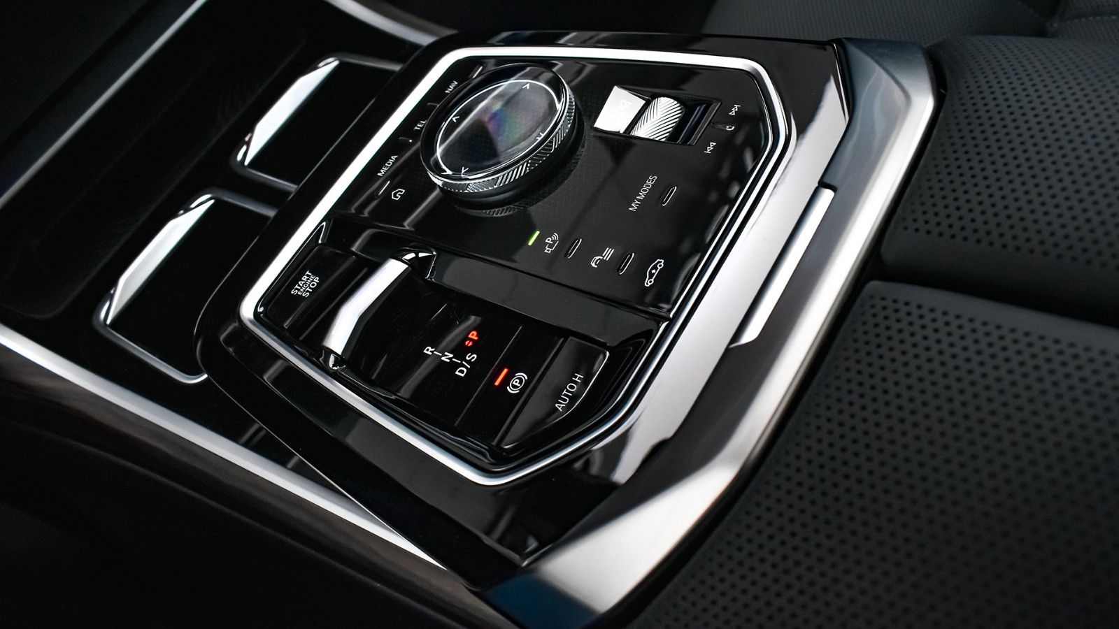 BMW 740d xDrive Pure Excellence Mild Hybrid Sportaut