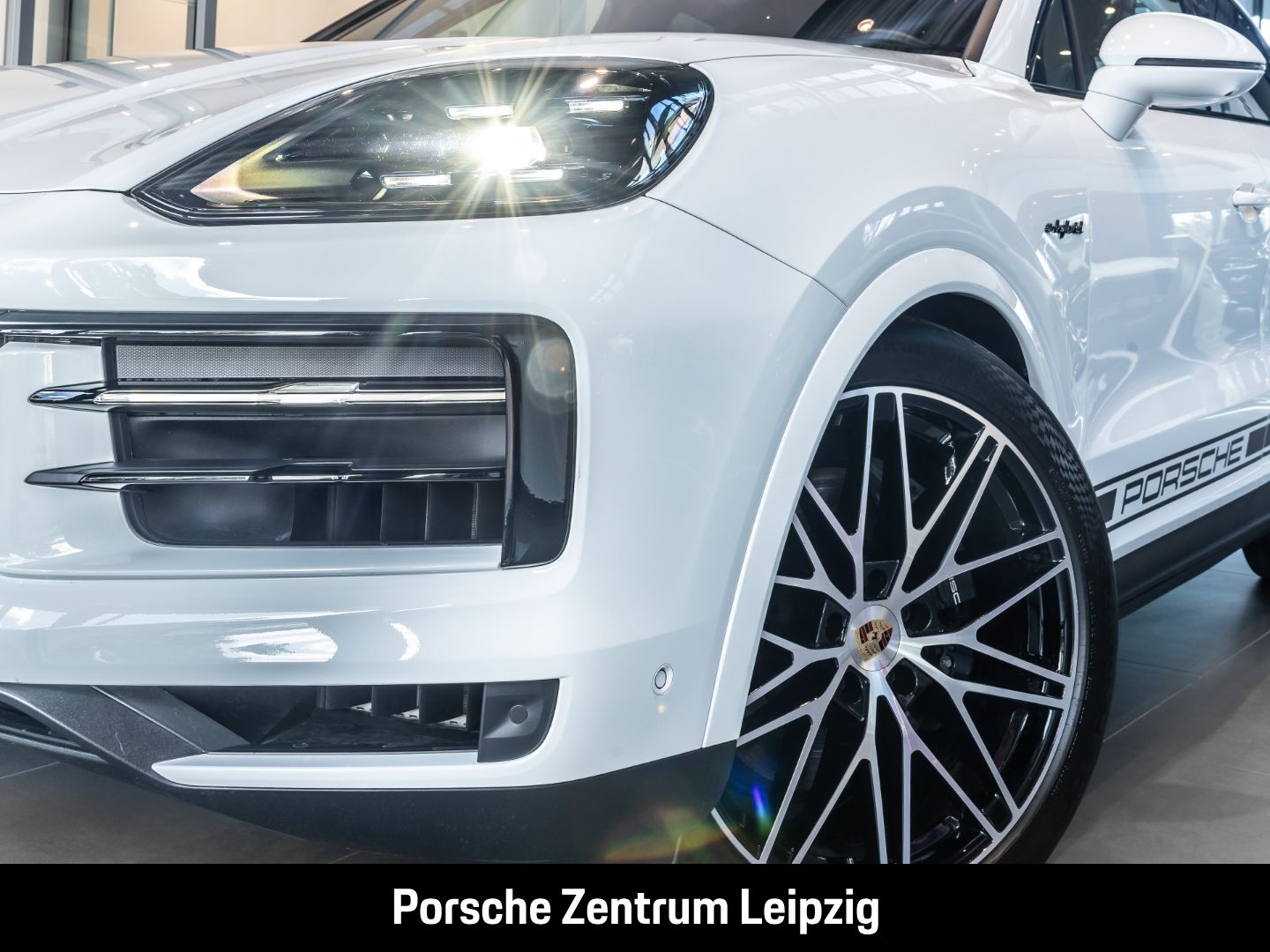 Porsche Cayenne E-Hybrid Coupe Sportabgas el.AHK Luft