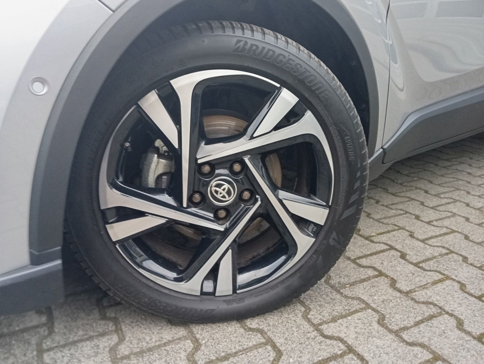 Toyota C-HR 2.0l Hybrid Automatik Team D, Toter Winkel