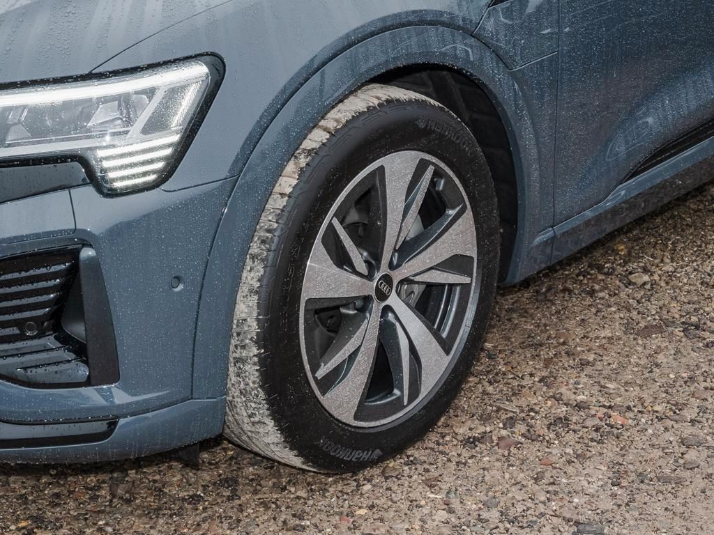 Audi Q8 Sportback 55 e-tron S line - Samsaru's Car Outlet