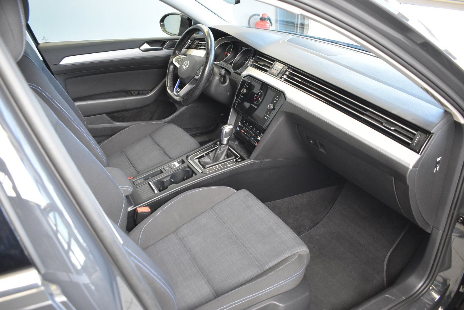 Volkswagen Passat Variant 1.4TSI Hybrid GTE DSG - Samsaru's Car Outlet