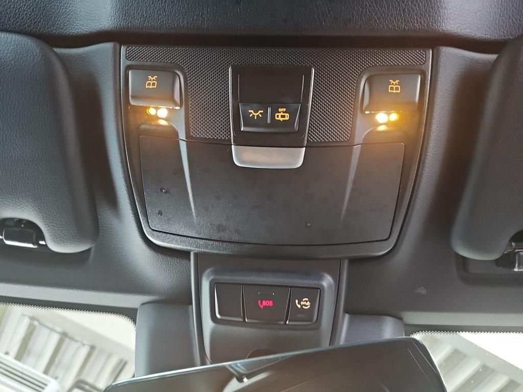 Mercedes-Benz C 200 Cabrio AMG - Samsaru's Car Outlet