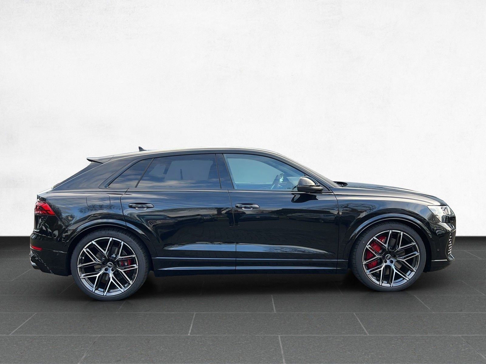 Audi RS Q8 4.0 TFSI quattro /AHK/Standhz/HuD/B&O/Matr