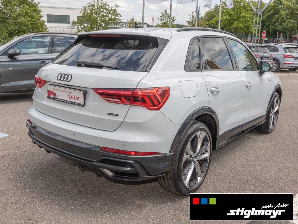 Audi Q3 S-line 45 TFSI quattro - Samsaru's Car Outlet