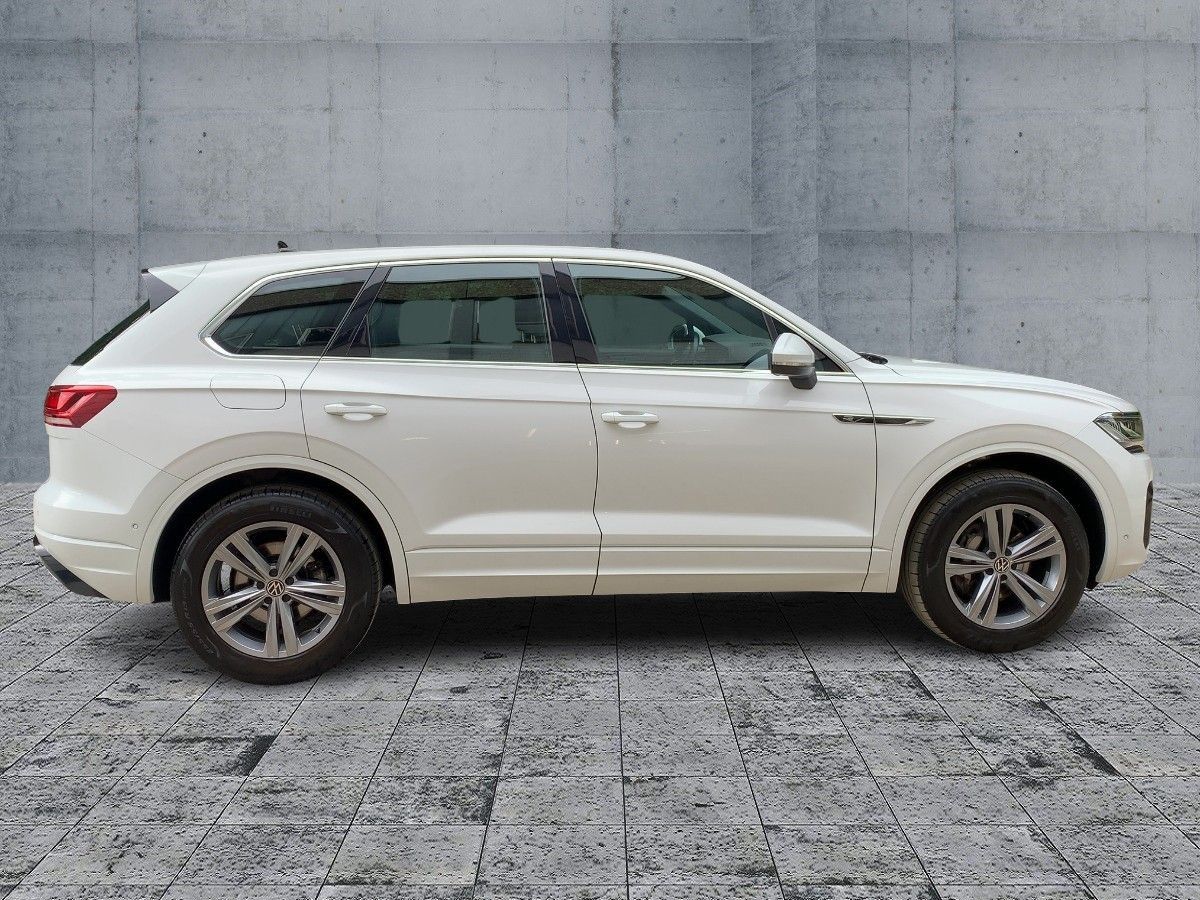Volkswagen Touareg 3.0 TDI 4M R-LINE - Samsaru's Car Outlet
