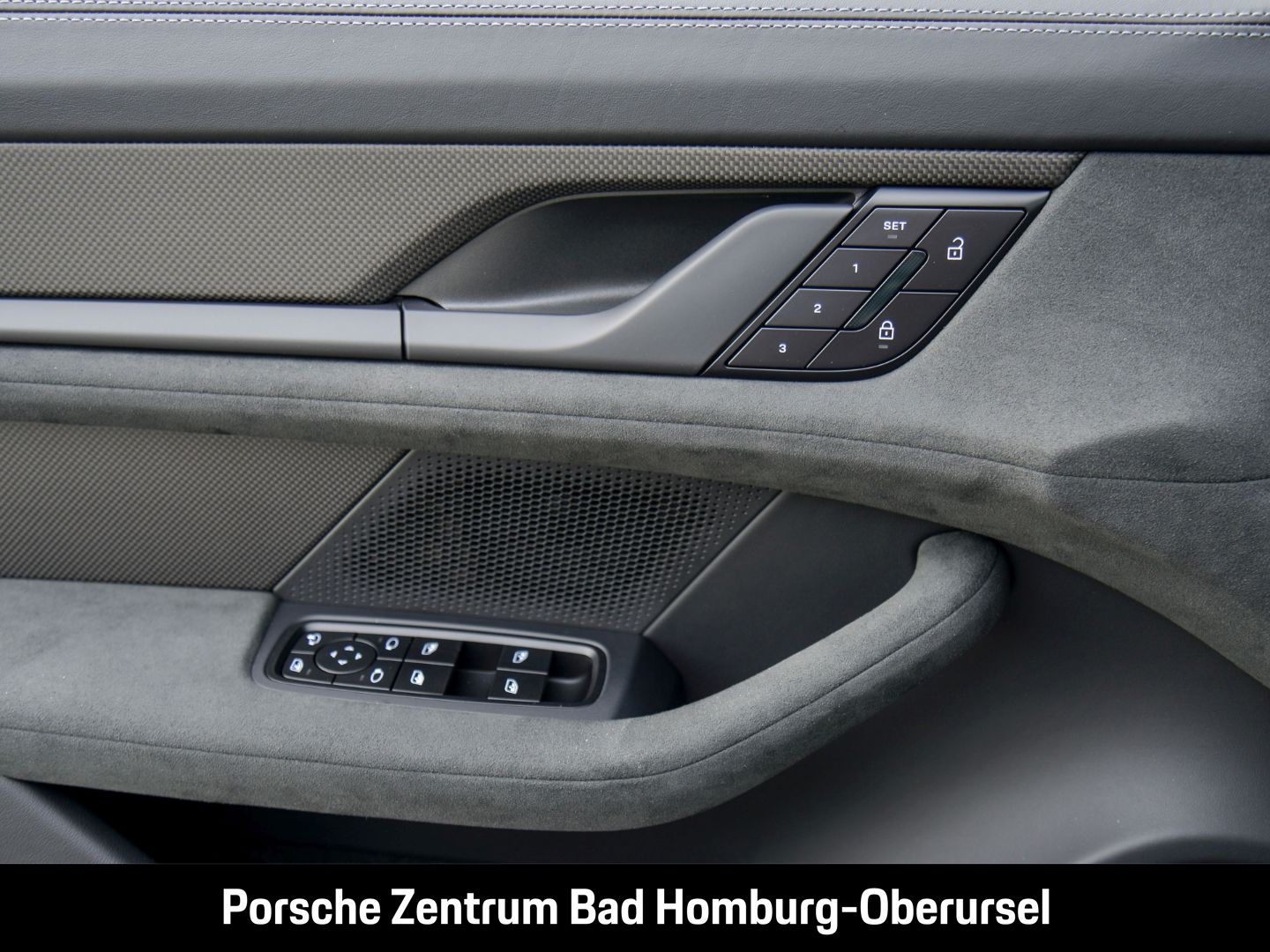 Porsche Taycan GTS Sport Turismo HA-Lenkung Active-Ride